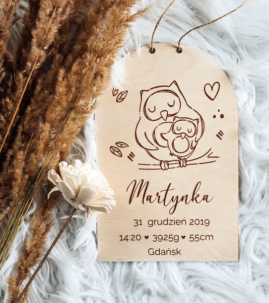 metryczka-drewniana-sowy