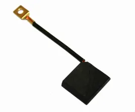 szczotki-pradnicy-c-330-c-360-12v-kpl-2szt-kwadrat-ush118a-thm-ursus