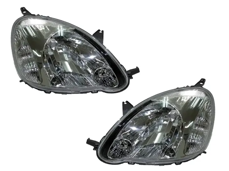 KOMPLET REFLEKTORÓW TOYOTA YARIS 2003-2005 NOWE
