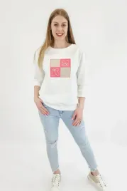 biala-bluza-damska-z-aplikacja-s-m