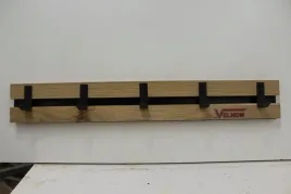 wieszak-lamel-scienny-z-drewna-debowego