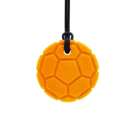 gryzak-logopedyczny-naszyjnik-ark-soccer-ball-pomaranczowy-xxt-twardy