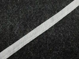 tasma-z-klejem-wzmacniajaca-szewband-z-nitka-asymetryczna-biala-12mm-100m