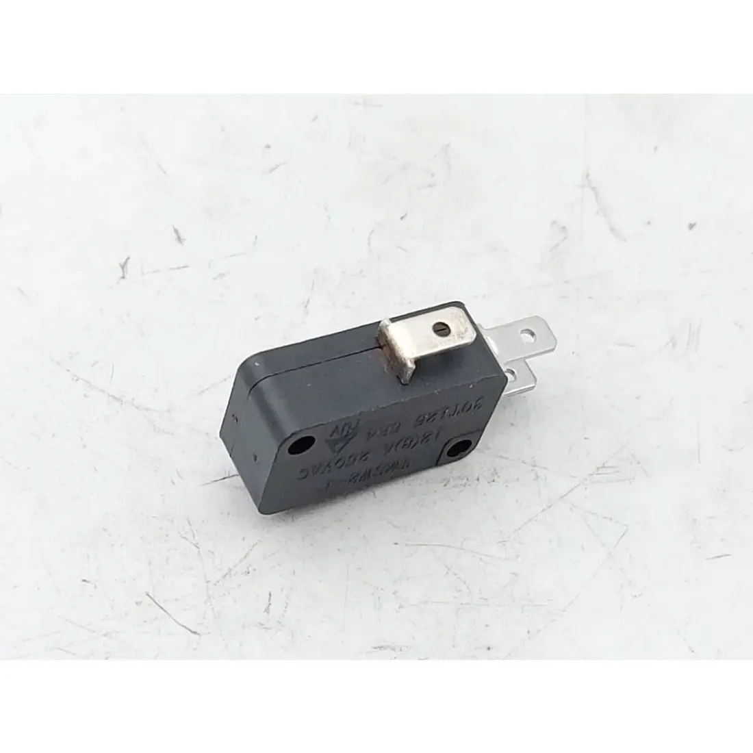 wlacznik-tmsw2-1-8a-250v-ac