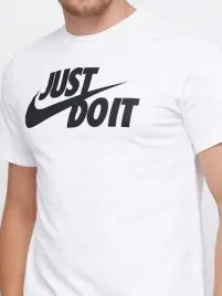 t-shirt-meski-nike-r-s
