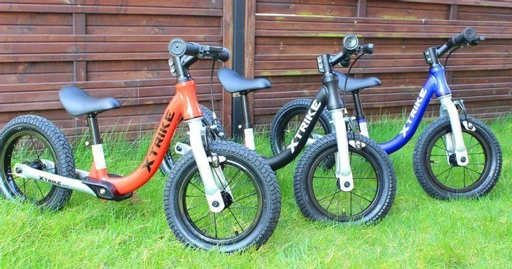 rowerek-biegowy-xtrike-race-stan-nowy-kolor-niebieski