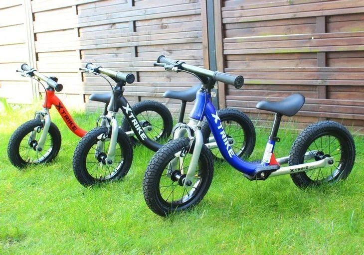 rowerek-biegowy-xtrike-race-stan-nowy-rama-aluminiowa