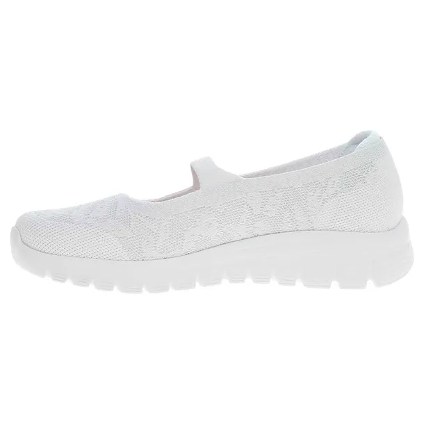 graceful-marka-skechers