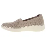 wilshire-blvd-marka-skechers