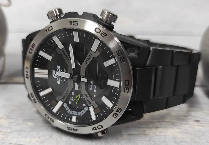 zegarek-casio-ecb-2000dd-1aef-edifice-bluetooth-solar-marka-casio