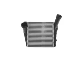chlodnica-powietrza-vw-touareg-3-0-tdi-audi-q7