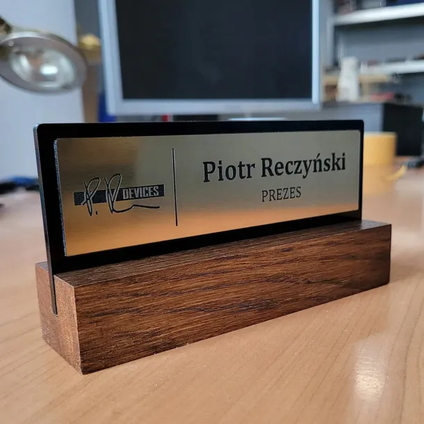 tabliczka-na-biurko-vela-prdevices-kod-producenta-prdevices-stan-nowy