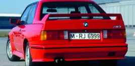 bmw-e30-sedan-pas-tyl-tylny-kompletny-82-87-austria
