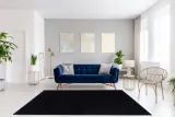 wyjatkowy-dywan-basic-black-200x300-kolor-czarny