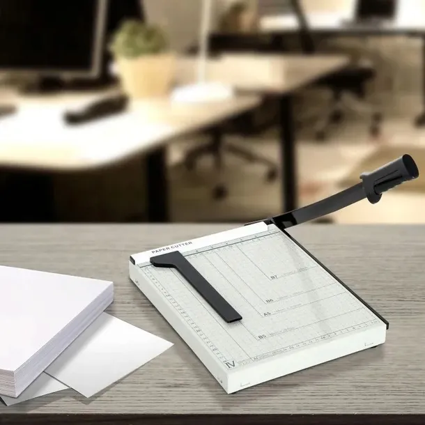 gilotyna-obcinarka-do-papieru-trymer-do-formatu-a4-stan-nowy