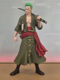 roronoa-zoro-one-piece-figurka-3d-anime-kolekcjonerska-prezent