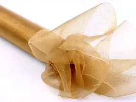 zlota-organza-bieznik-tiul-na-stol-dekoracje-komunijne-na-komunie-chrzest