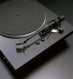 gramofon-denon-dp-300f-black-czarny-naped-paskowy