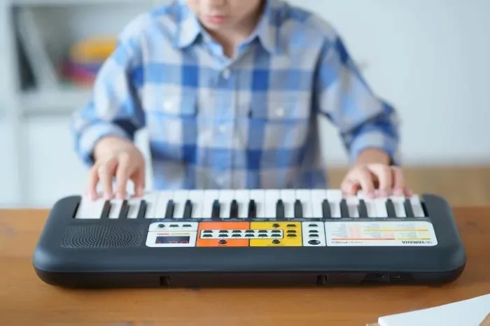 yamaha-pss-f30-keyboard