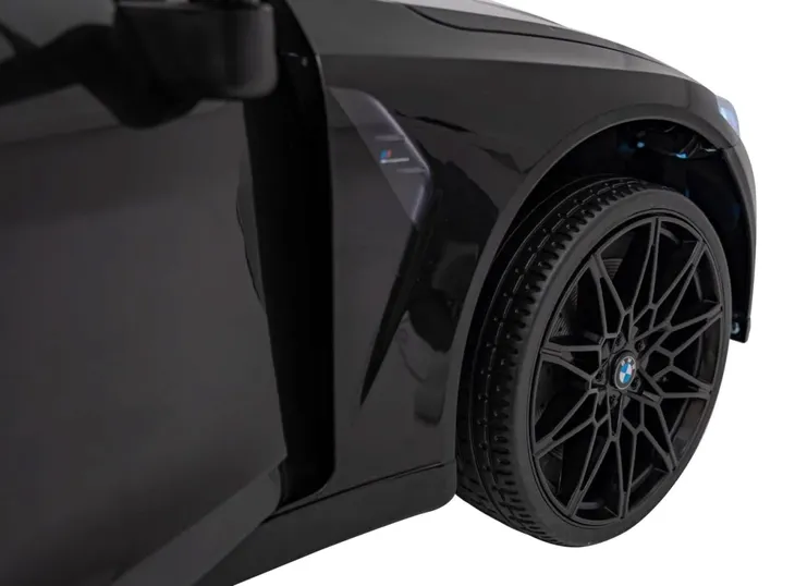pojazd-bmw-m4-czarny-stan-nowy