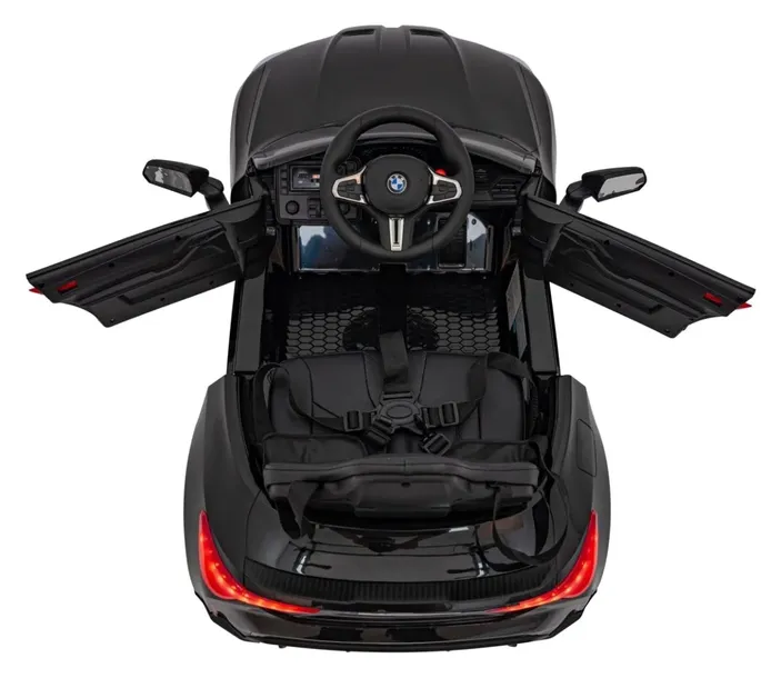 pojazd-bmw-m4-czarny-stan-nowy