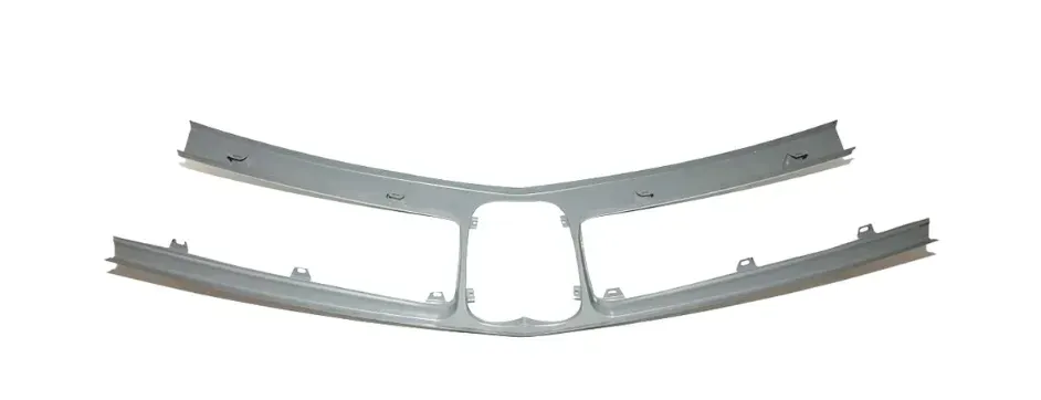 pas-panel-przedni-grilla-zewnetrzny-bmw-e9-stan-nowy