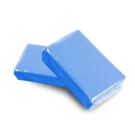 uniwersalna-glinka-do-czyszczenia-lakieru-twarda-clay-bar-360g-niebieska