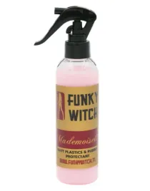 funky-witch-mademoiselle-srodek-do-pielegnacji-plastikow-wewnetrznych-02l