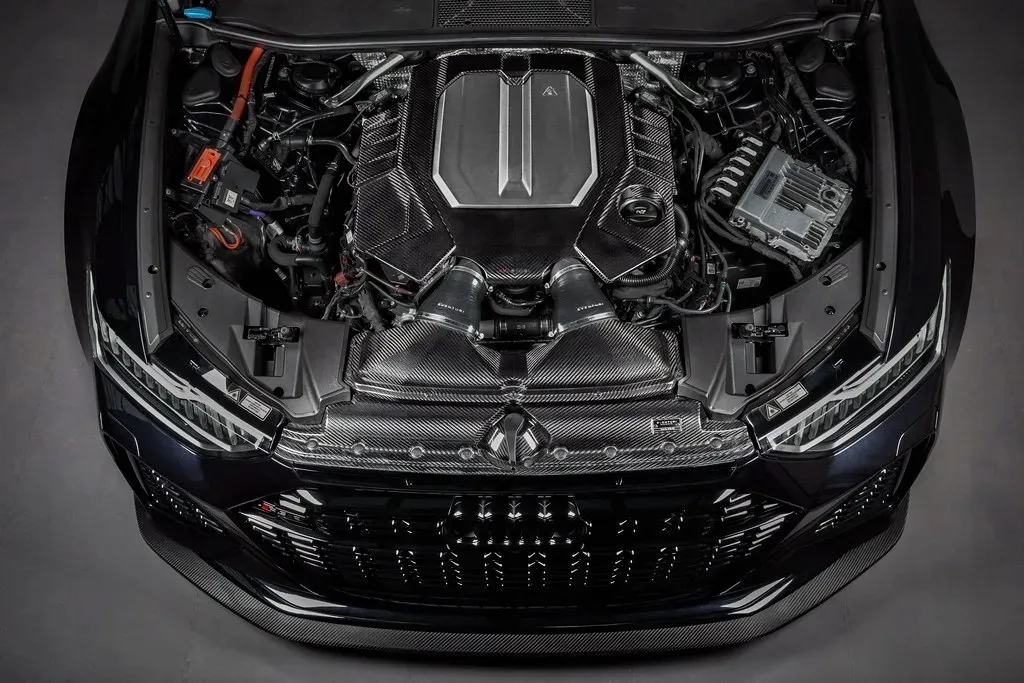 audi-rs7-c8-4-0tt-black-carbon-engine-cover-matte-eventuri-stan-nowy