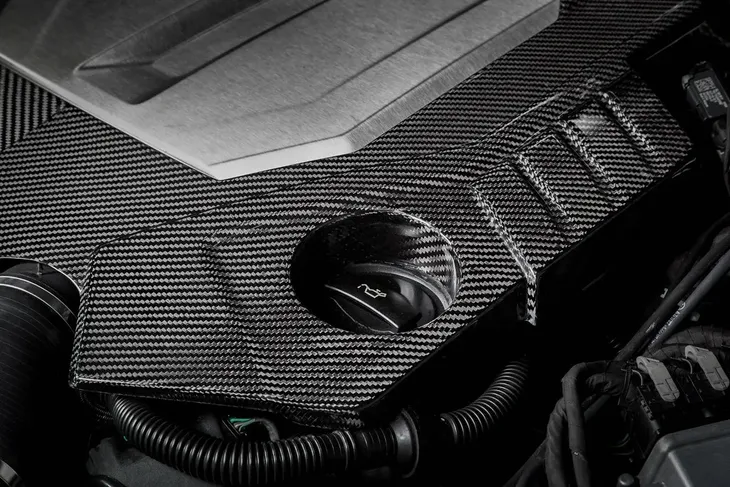 audi-rs7-c8-4-0tt-black-carbon-engine-cover-matte-eventuri-producent-czesci-eventuri