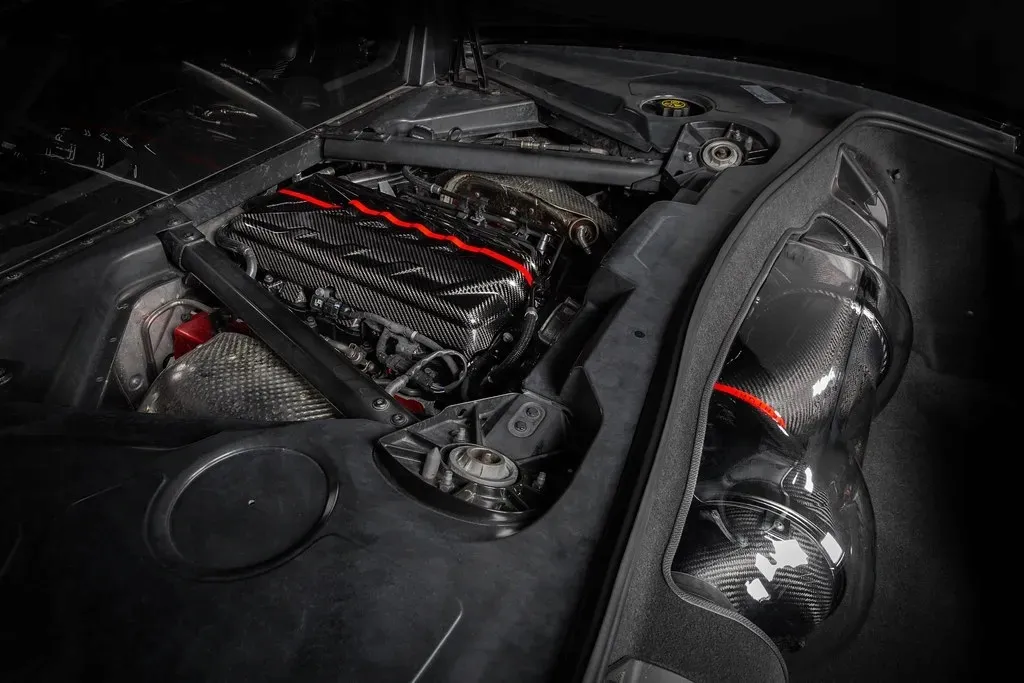 corvette-c8-stingray-hard-top-convertible-carbon-eventuri