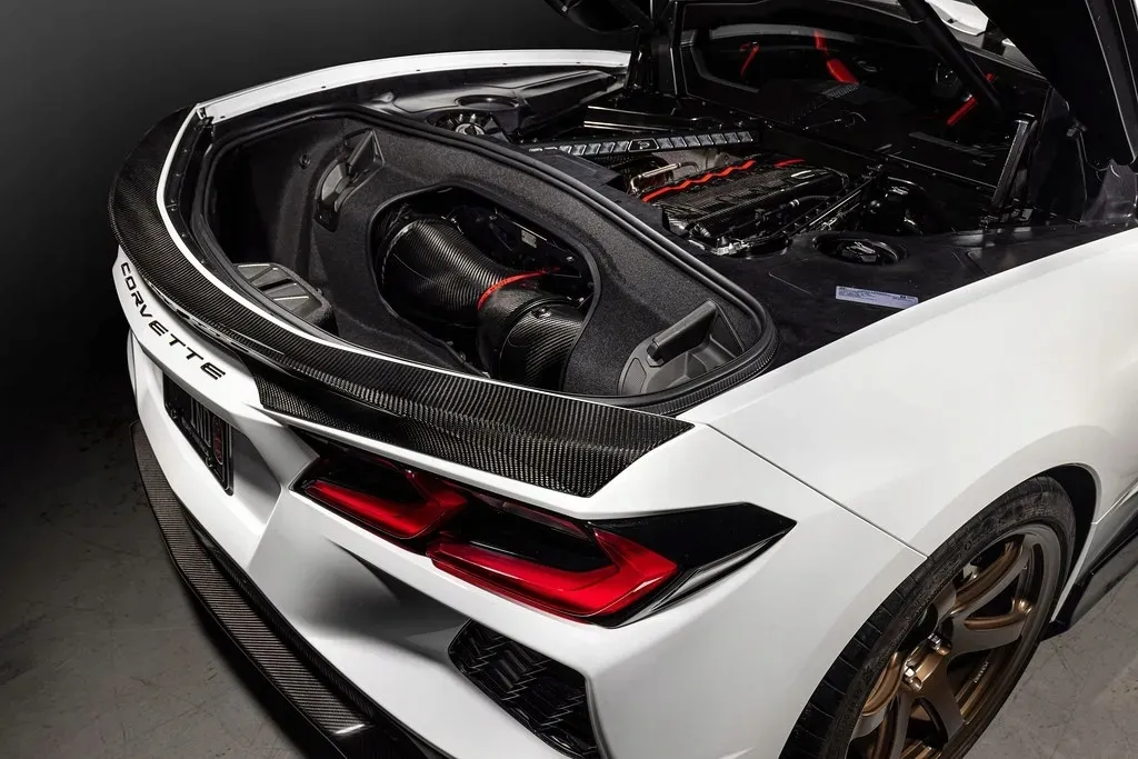 corvette-c8-stingray-hard-top-convertible-carbon-eventuri