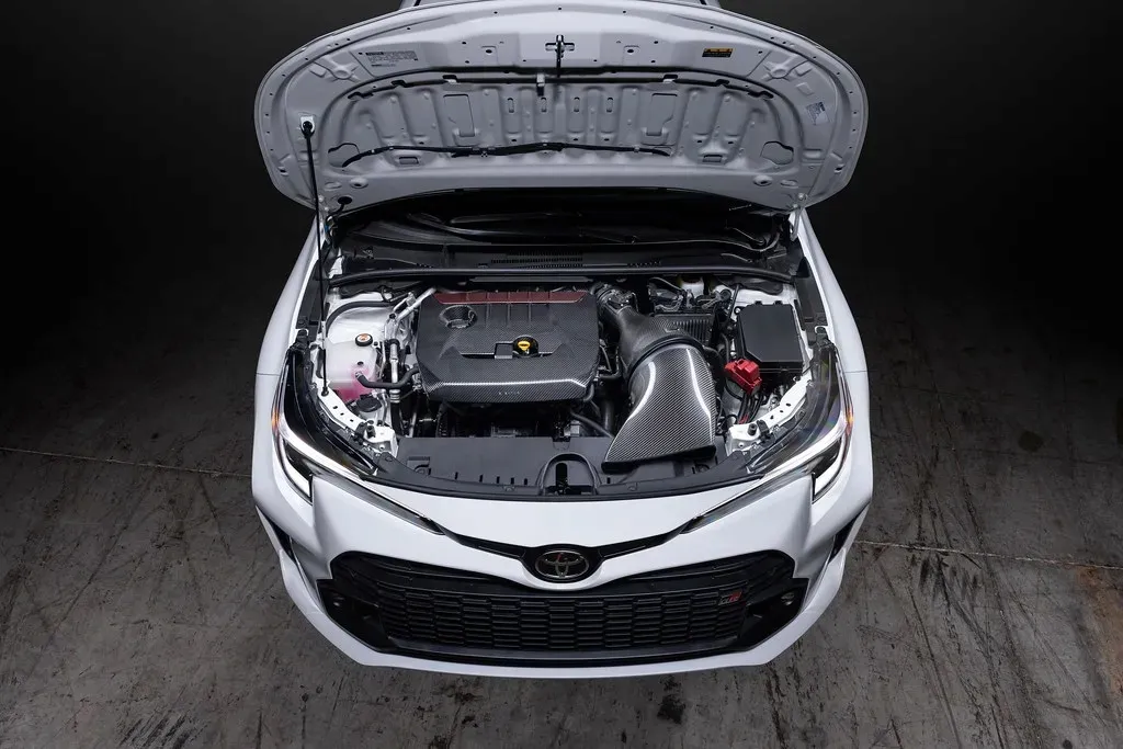 toyota-gr-corolla-carbon-intake-gloss-eventuri-stan-nowy