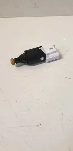 febi-bilstein-wlacznik-swiatel-stop-fe37359-stan-nowy-typ-samochodu-samochody-dostawcze-samochody-osobowe