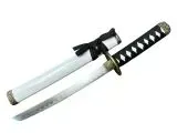 japonski-sztylet-tanto-z-pochwa-drewniana-i-ze-stojakiem-hks118s