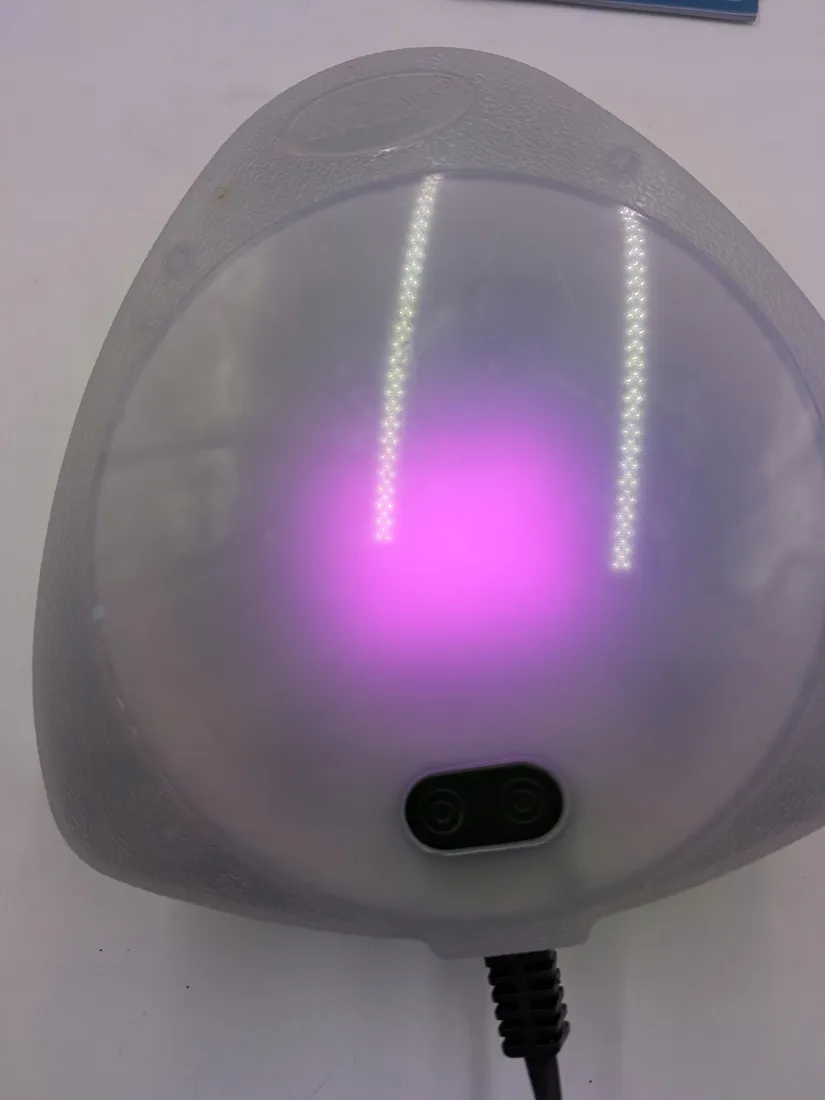 lampa-basenowa-intex-28698-stan-powystawowy