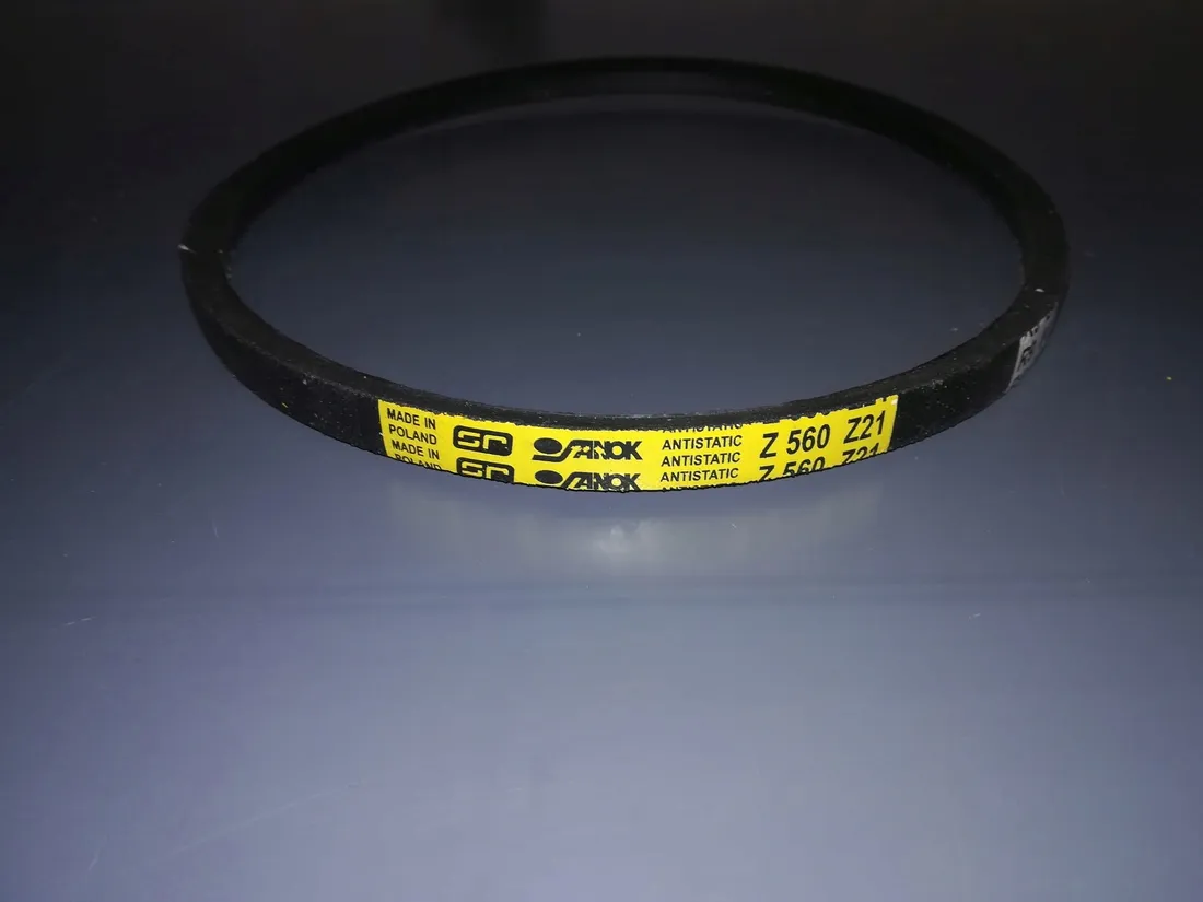 pas-klinowy-560-hz-stomil-stan-nowy