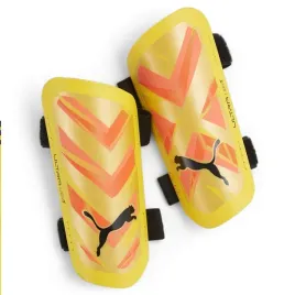 nagolenniki-ochraniacze-pilkarskie-puma-ultra-light-strap-030875-09-r-s