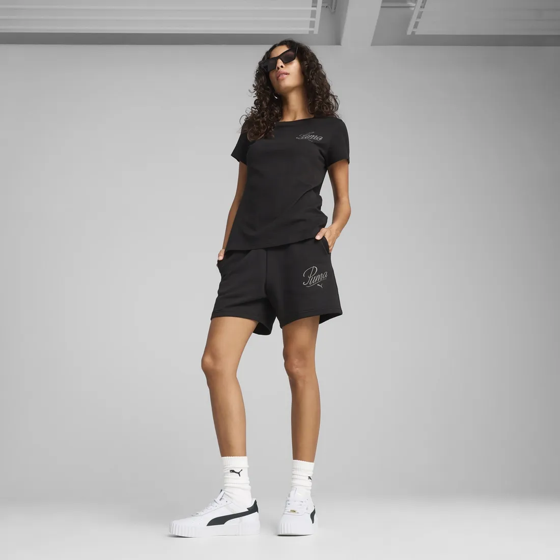 puma-koszulka-w-script-tee-black-stan-nowy