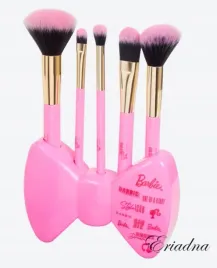barbie-zestaw-5-pedzli-do-makijazu-w-pojemniku