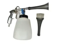 pistolet-do-czyszcz-tapicerki-wykladzin-stanley