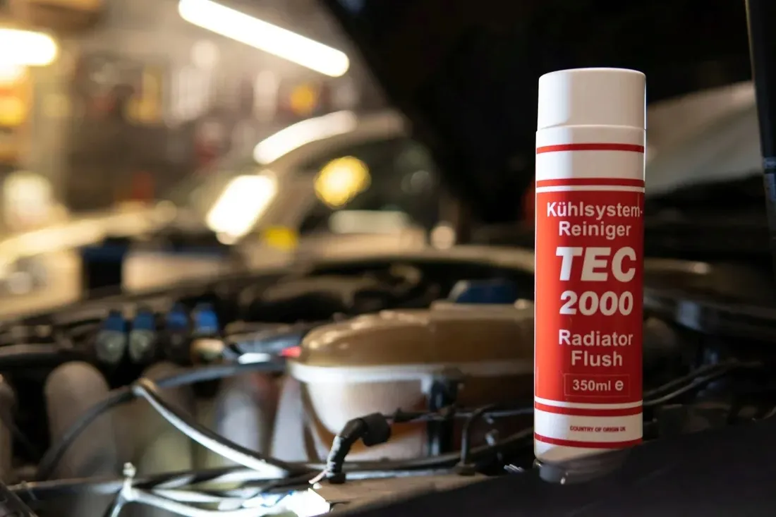 tec-2000-radiator-flush-do-czyszczenia-chlodnic-waga-z-opakowaniem-0-4-kg