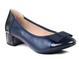 czolenka-damskie-buty-na-niskim-obcasie-skorzane-granat-caprice-22307