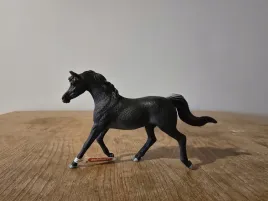 schleich-kon-arabski-ogier-figurka-model-z-2023-r