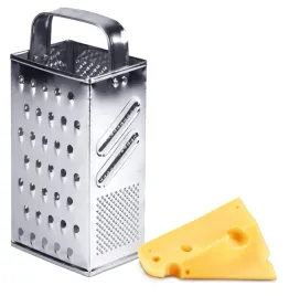 tradtycyjna-metalowa-tarka-do-ziemniakow-warzyw-sera-czterostronna-kuchenna