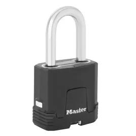 klodka-na-brame-na-klucz-z-gumowa-ochrona-zamka-masterlock-m115eurdlf-48mm