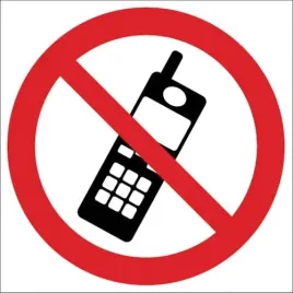 zakaz-uzywania-telefonow-komorkowych-material-pl