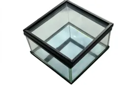 szkatulka-szklana-czarna-7x7x4-cm-z-lusterkiem