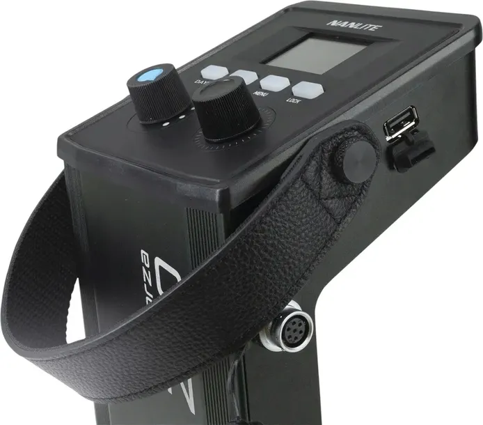 lampa-nanlite-forza-200-model-forza-200-moc-zarowki-swietlowki-200-w