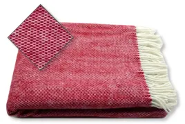 koc-z-welny-nowozelandzkiej-150x200-plecionka-bordowy